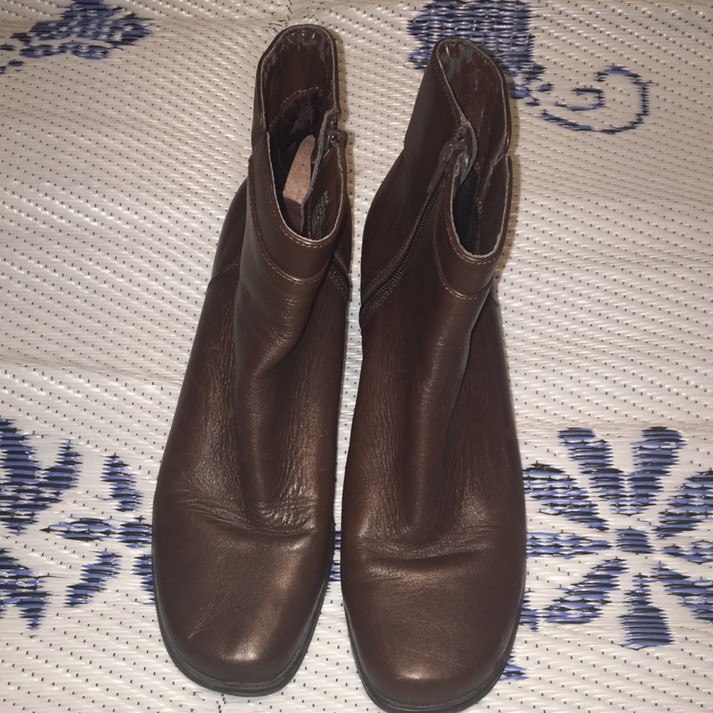 Women’s boots